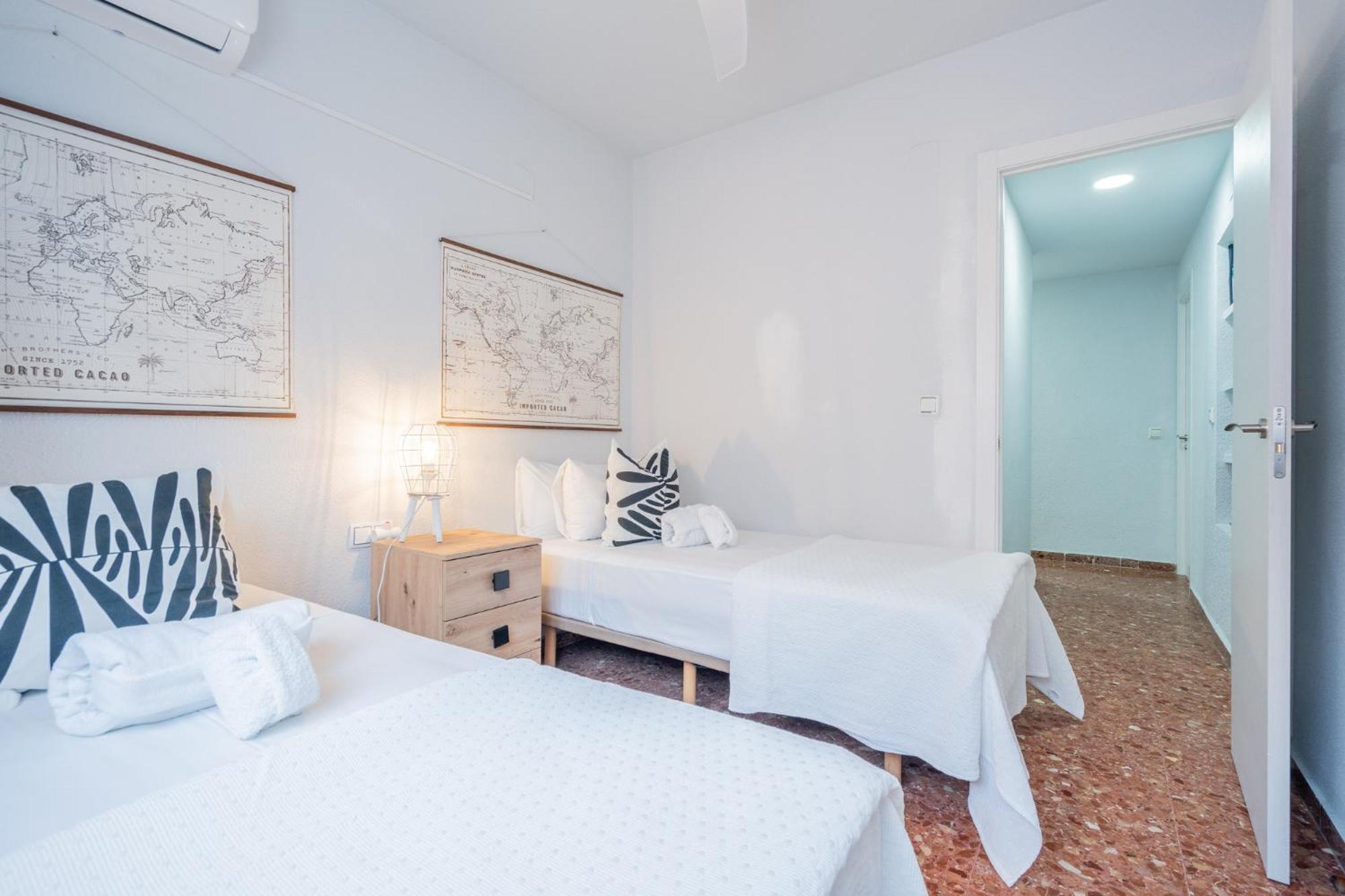 Apartamento Familiar En Avenida Del Puerto Valencia Exterior foto