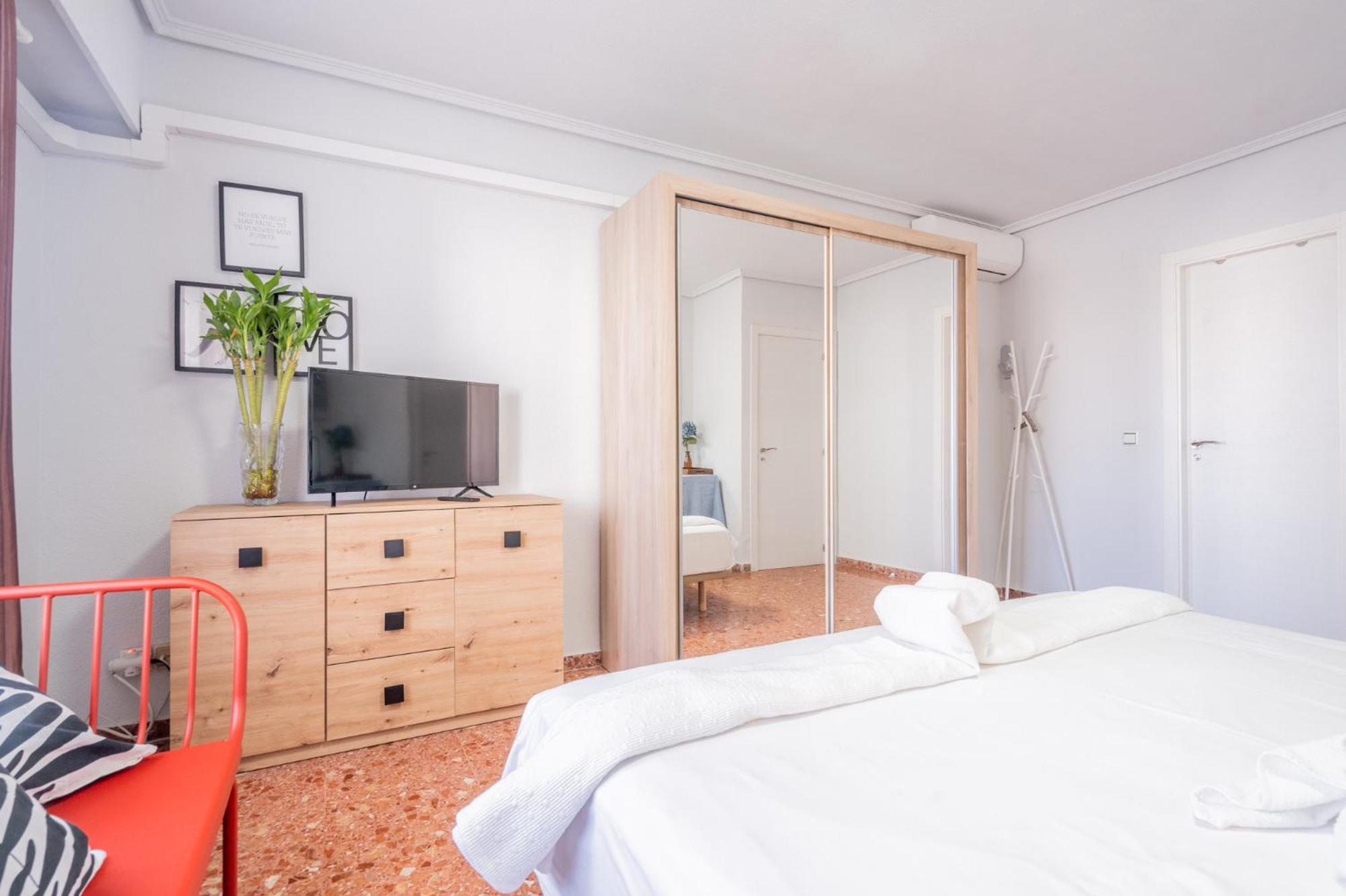 Apartamento Familiar En Avenida Del Puerto Valencia Exterior foto