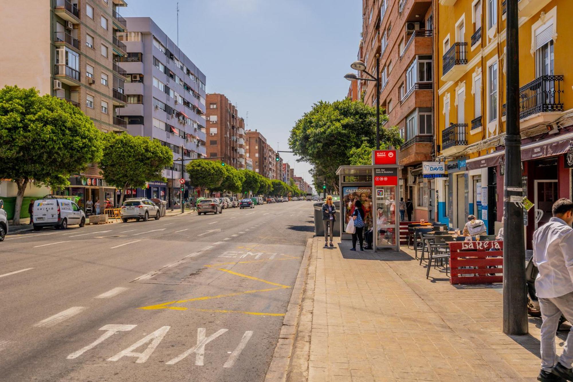 Apartamento Familiar En Avenida Del Puerto Valencia Exterior foto